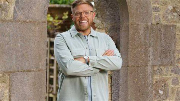 
Rob Beckett Gay? Early Life, Personal Life and Everything You Need to Know! 